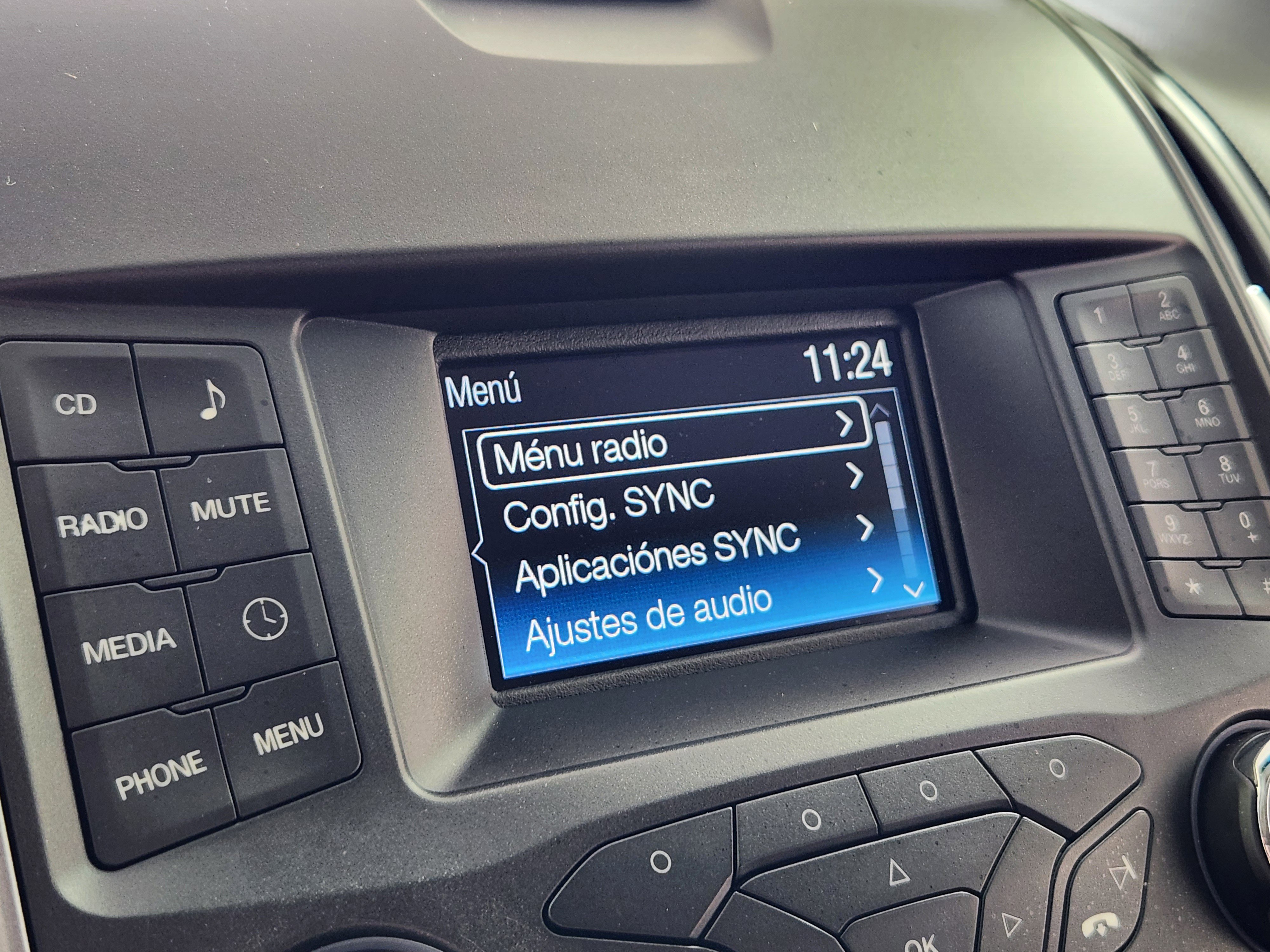 Used 2017 Ford Edge SE FWD image 23