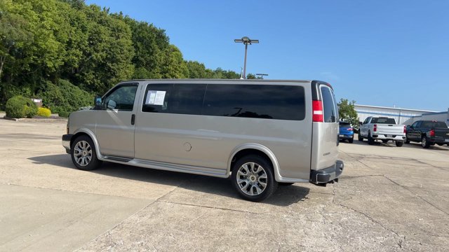 Certified 2024 Chevrolet Express 2500 Extended RWD image 6