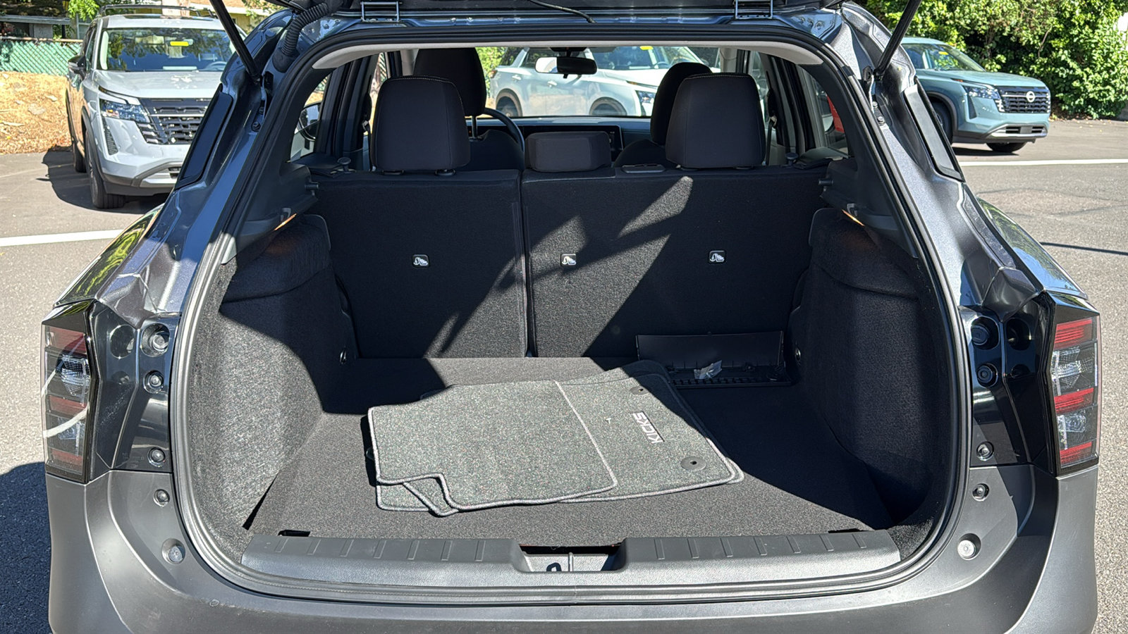 Certified 2025 Nissan Kicks SV AWD/4WD image 24