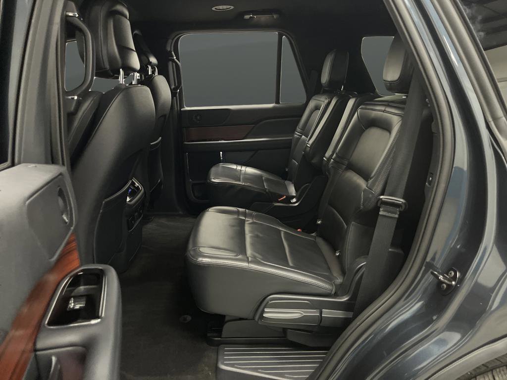 Used 2024 Lincoln Navigator Premiere AWD/4WD image 31