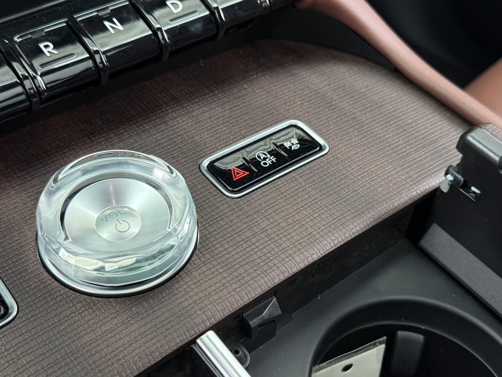 New 2026 Lincoln Navigator Reserve AWD/4WD image 32