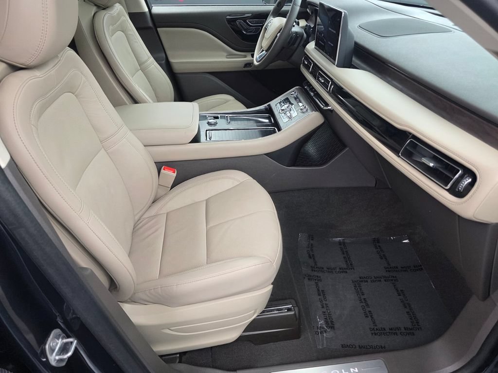 Used 2024 Lincoln Aviator Reserve w/ Equipment Group 201A AWD/4WD image 33