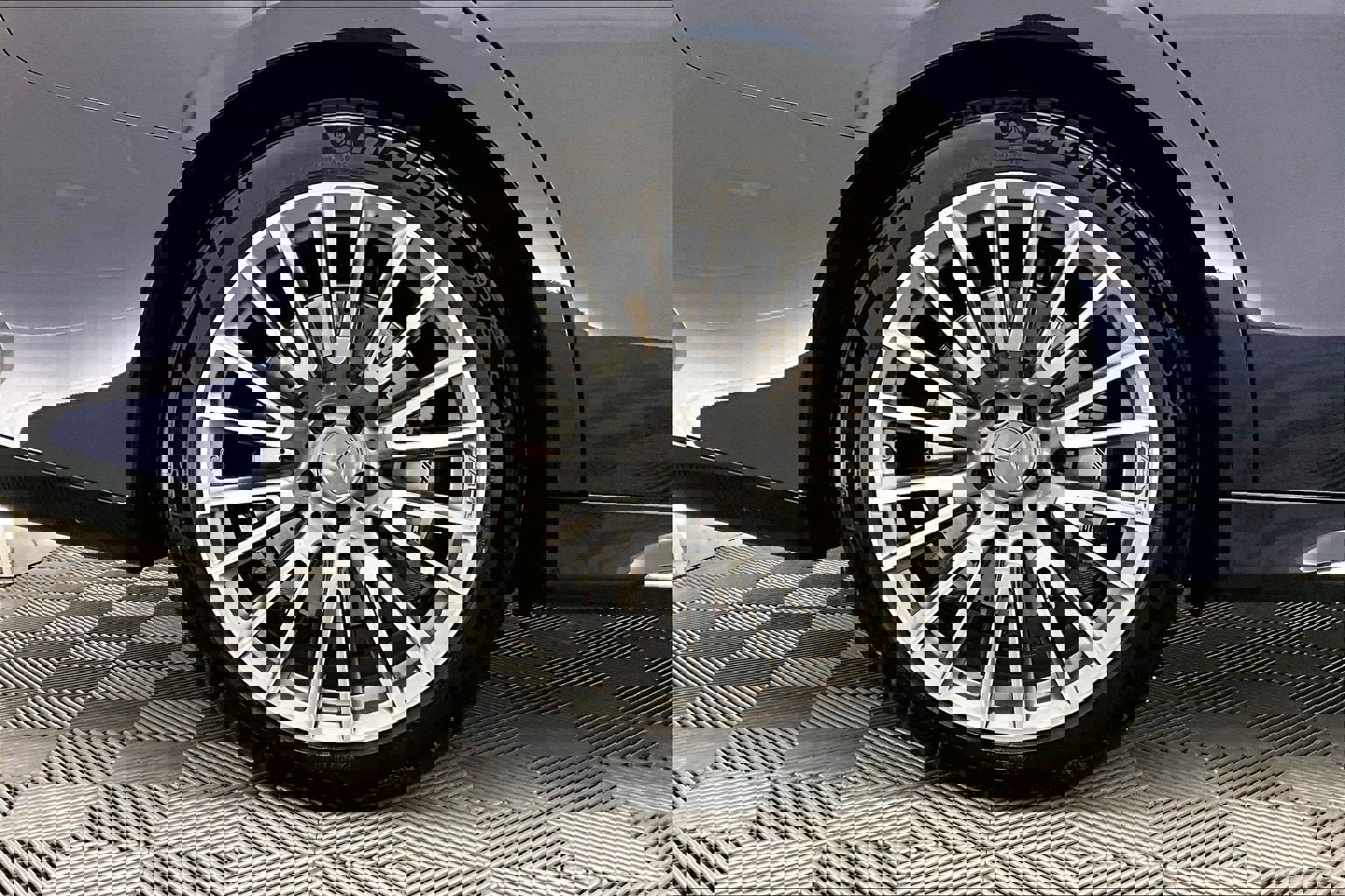 Used 2026 Mercedes-Benz E 53 AMG e 4MATIC Sedan image 8