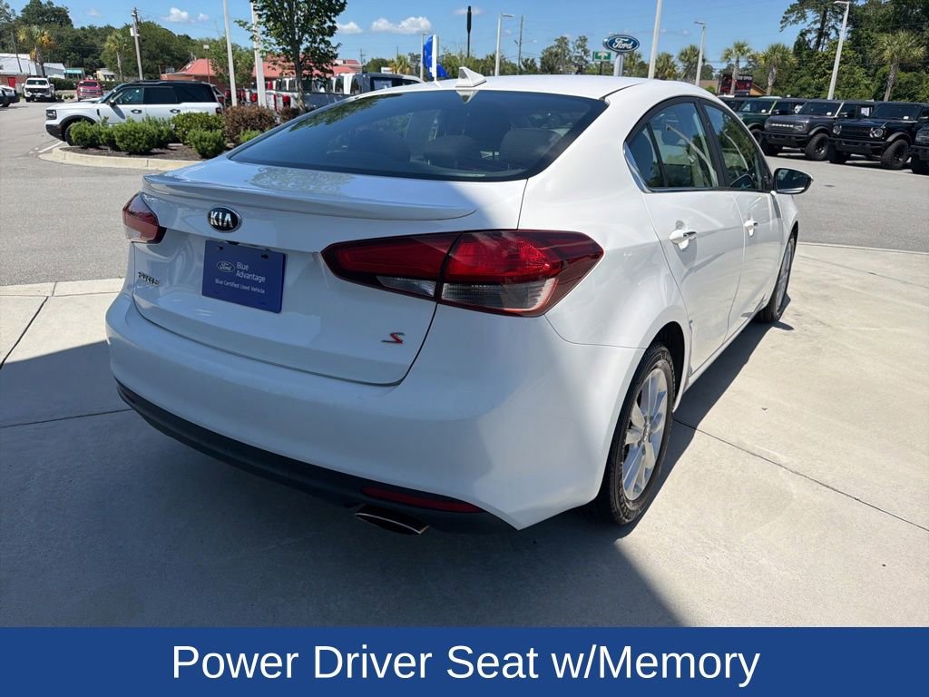Used 2017 Kia Forte S w/ Option Group 040 FWD image 10
