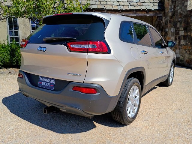 Used 2014 Jeep Cherokee Sport FWD image 11