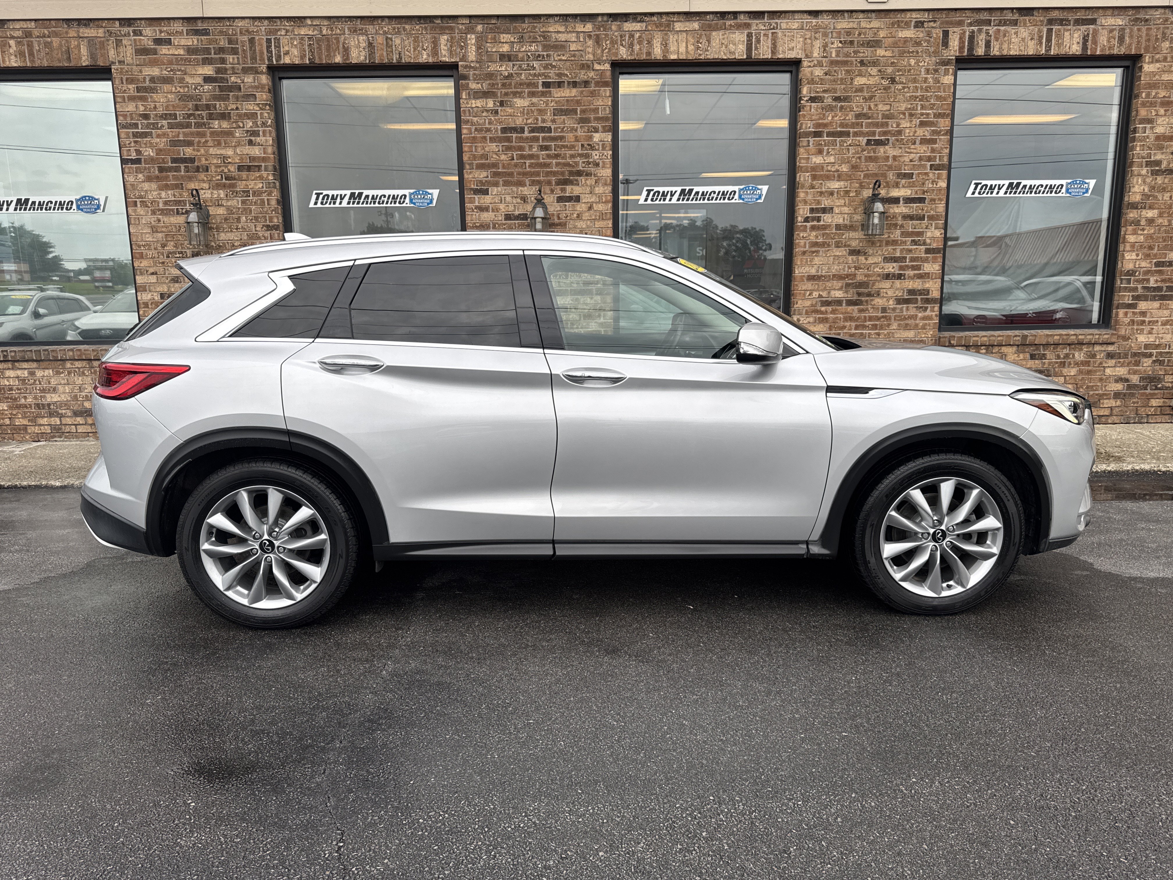 Used 2020 INFINITI QX50 Luxe w/ Navigation Package AWD/4WD image 6