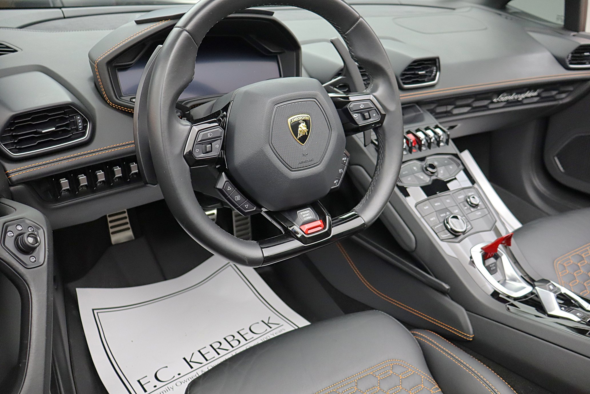 Used 2017 Lamborghini Huracan LP 610-4 AWD/4WD image 40