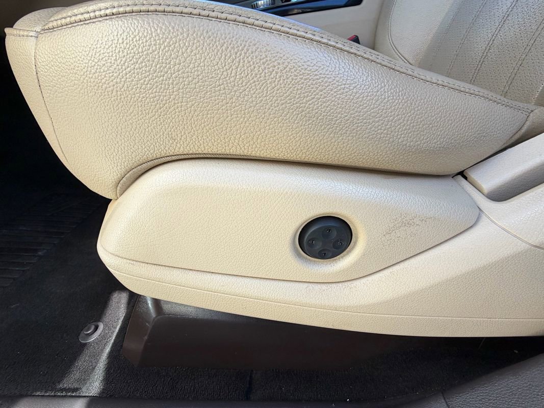 Used 2017 Mercedes-Benz GLE 350 4MATIC w/ Premium 2 Package image 18