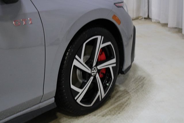 New 2026 Volkswagen GTI SE FWD image 30
