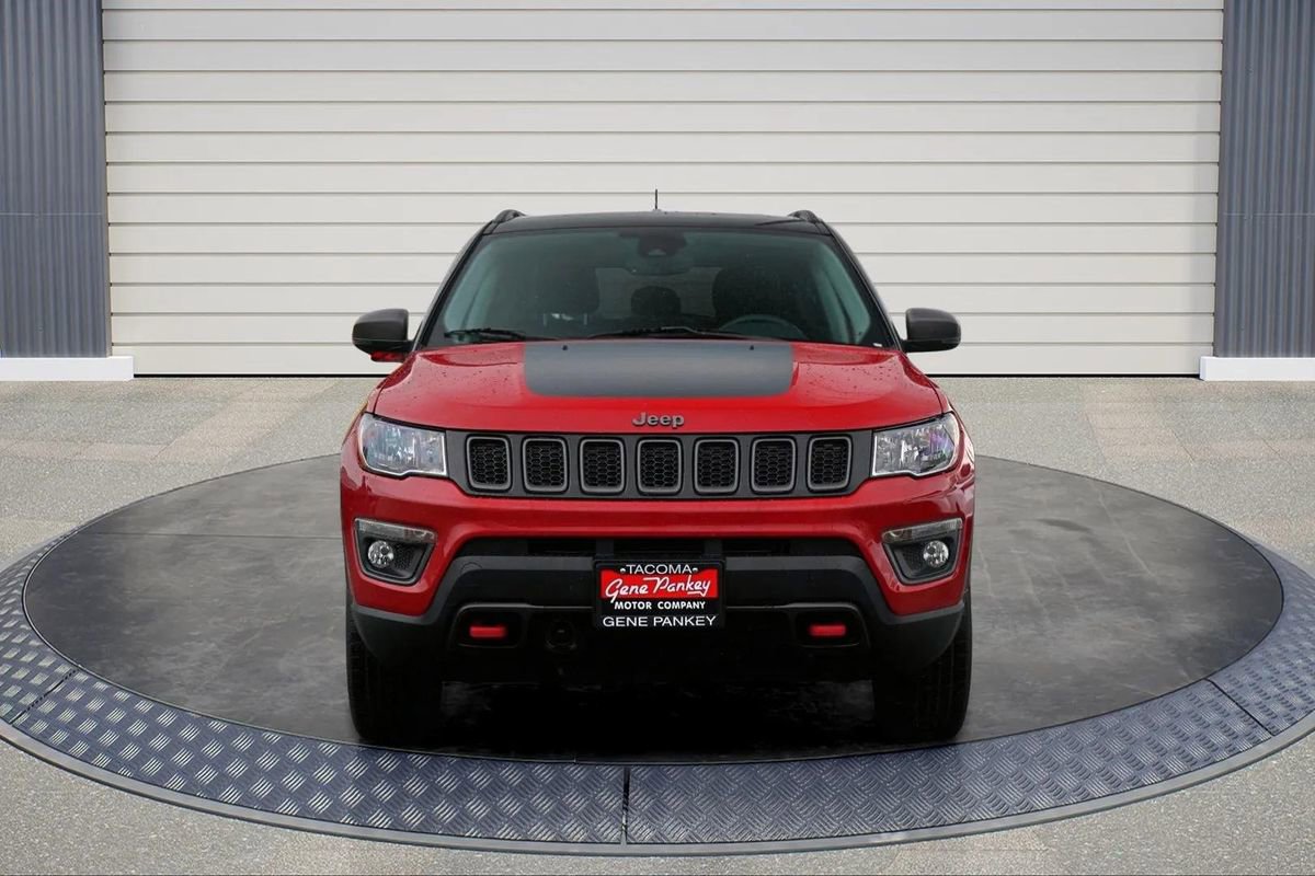 Used 2021 Jeep Compass Trailhawk image 2