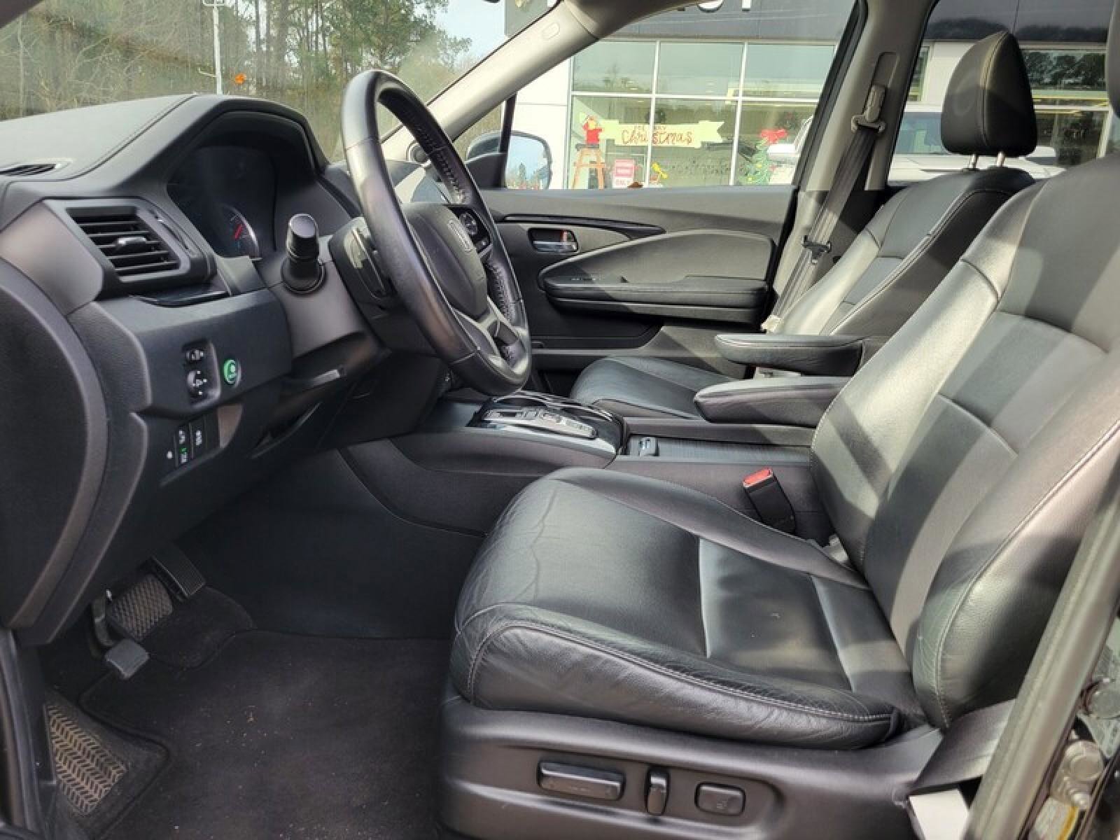 Used 2021 Honda Pilot Touring image 21