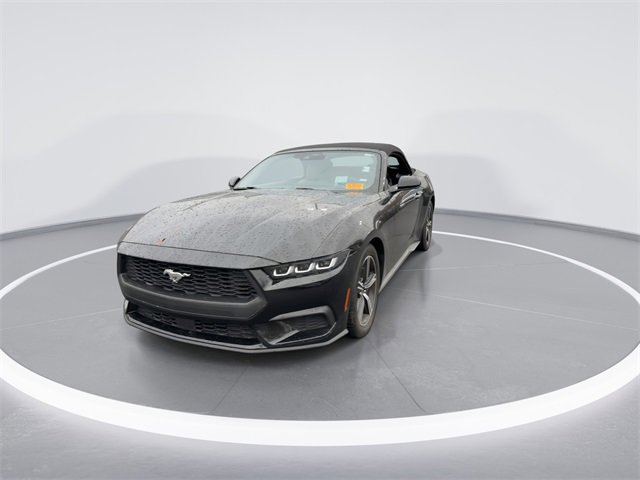 Used 2024 Ford Mustang Premium image 3