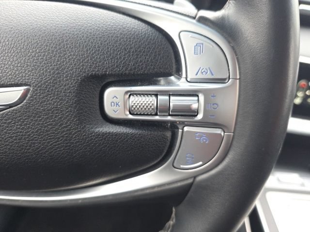 Used 2025 Genesis GV70 2.5T AWD/4WD image 17