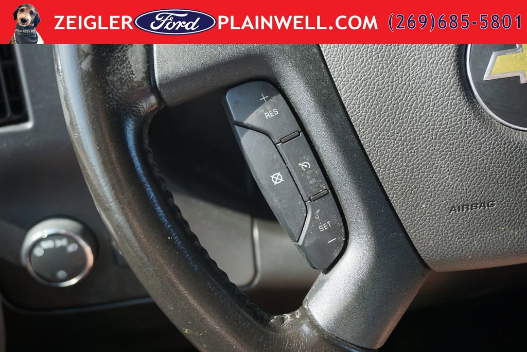 Used 2021 Chevrolet Express 2500 w/ Driver Convenience Package RWD image 20