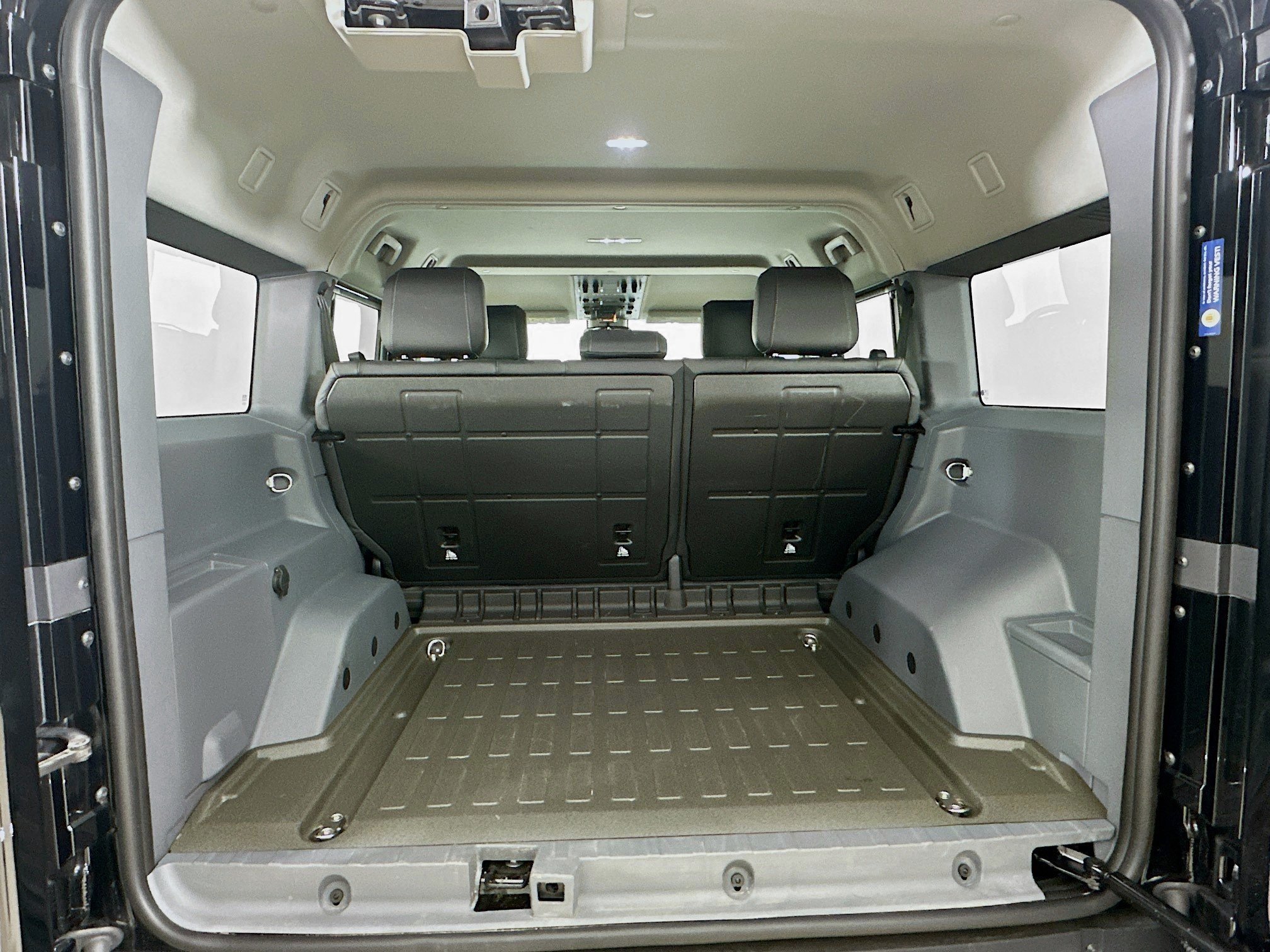Used 2024 INEOS Grenadier Station Wagon AWD/4WD image 43