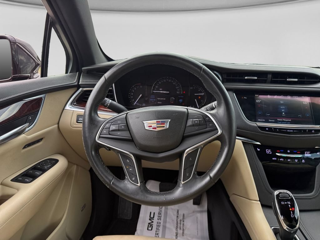 Used 2017 Cadillac XT5 Luxury w/ Driver Awareness Package FWD image 15