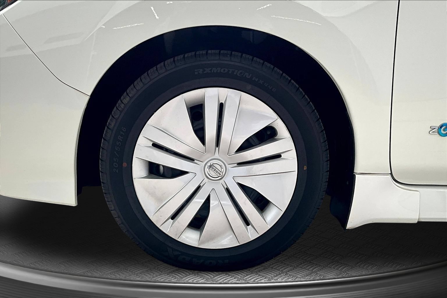 Used 2018 Nissan Leaf S w/ S Charge Package FWD image 31