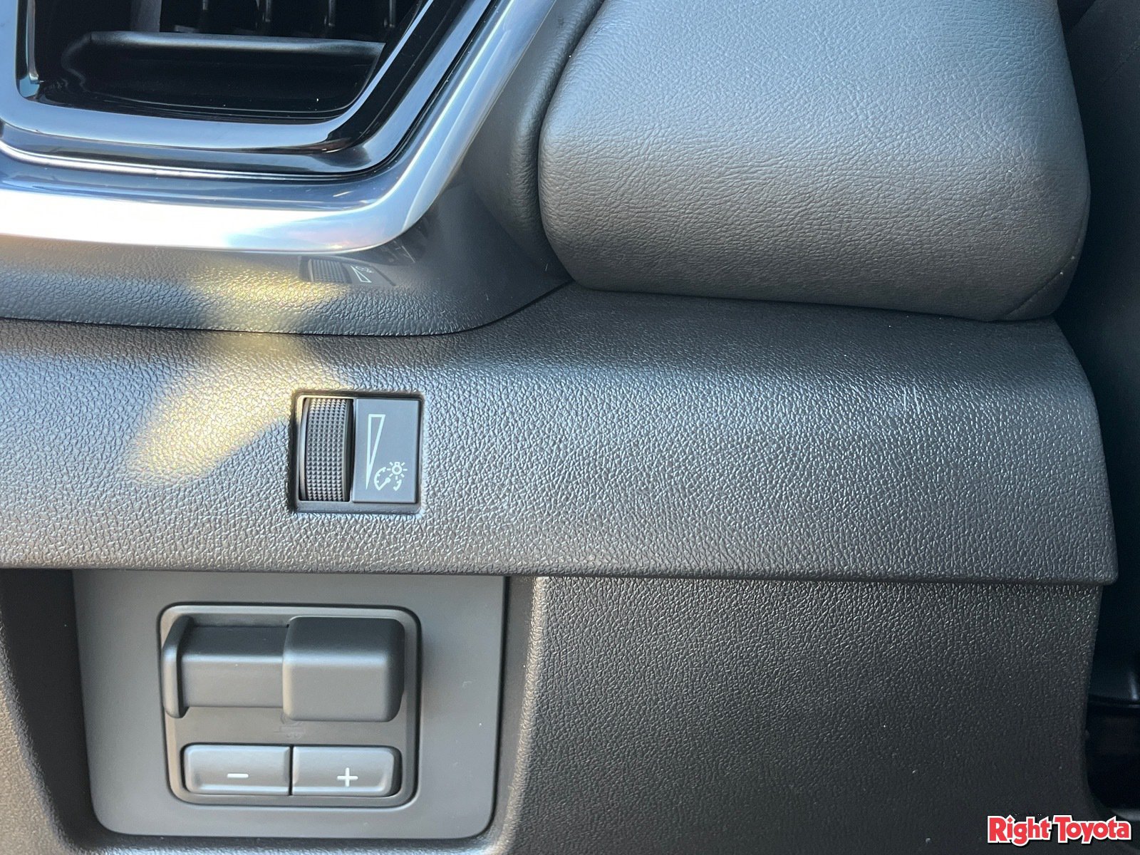 Used 2026 GMC Canyon Elevation RWD image 31