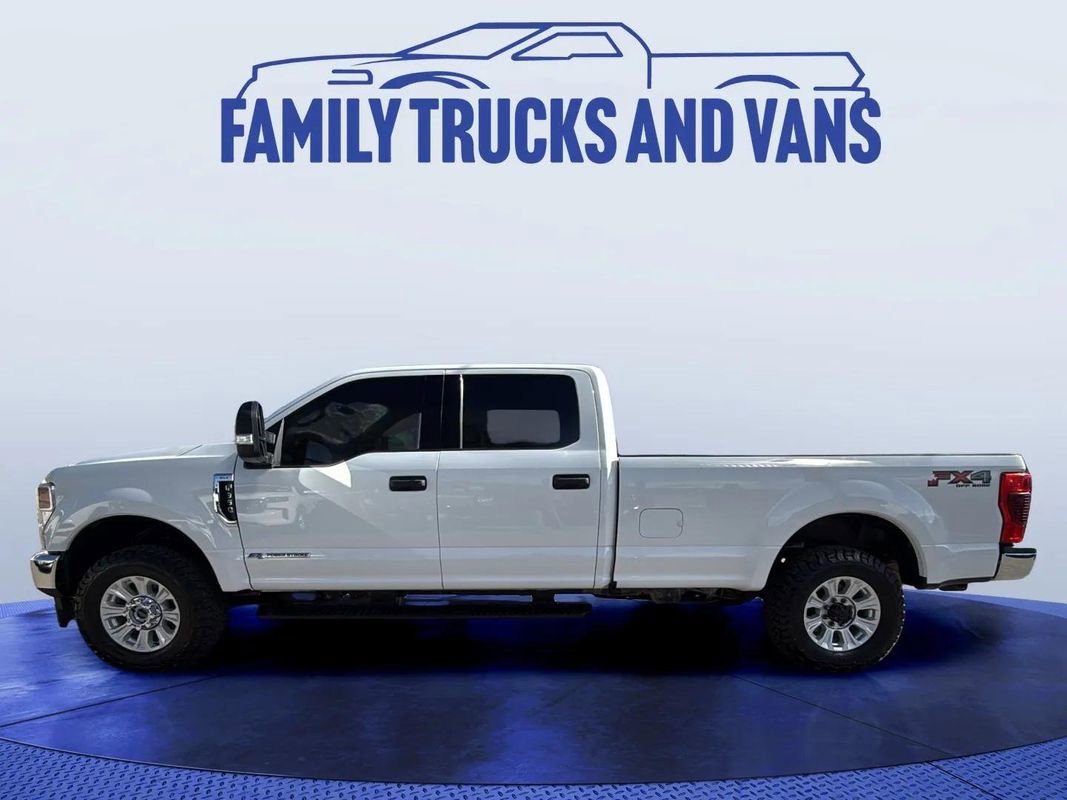 Used 2022 Ford F350 XLT w/ FX4 Off-Road Package image 2