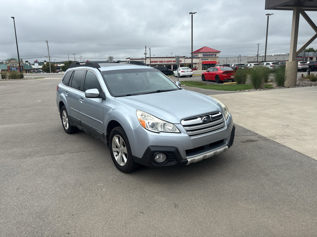 Used 2014 Subaru Outback 2.5i Limited w/ Moonroof Package AWD/4WD image 1