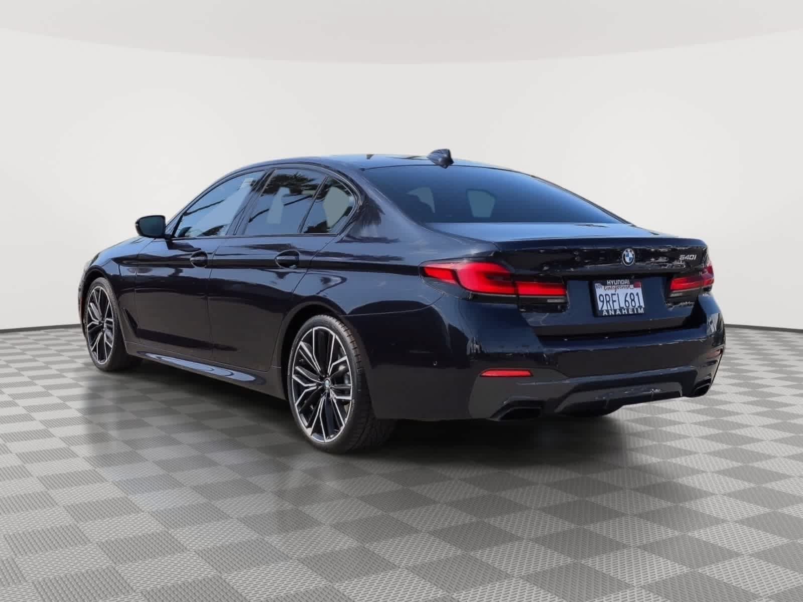 Used 2021 BMW 540i w/ Executive Package RWD image 9