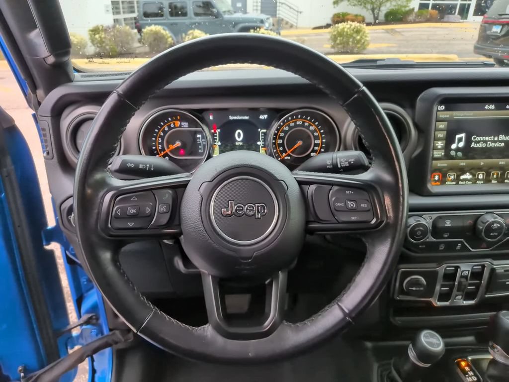 Used 2022 Jeep Gladiator Sport AWD/4WD image 25