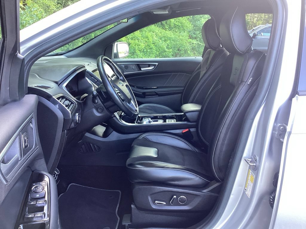 Used 2019 Ford Edge ST w/ Equipment Group 401A AWD/4WD image 34