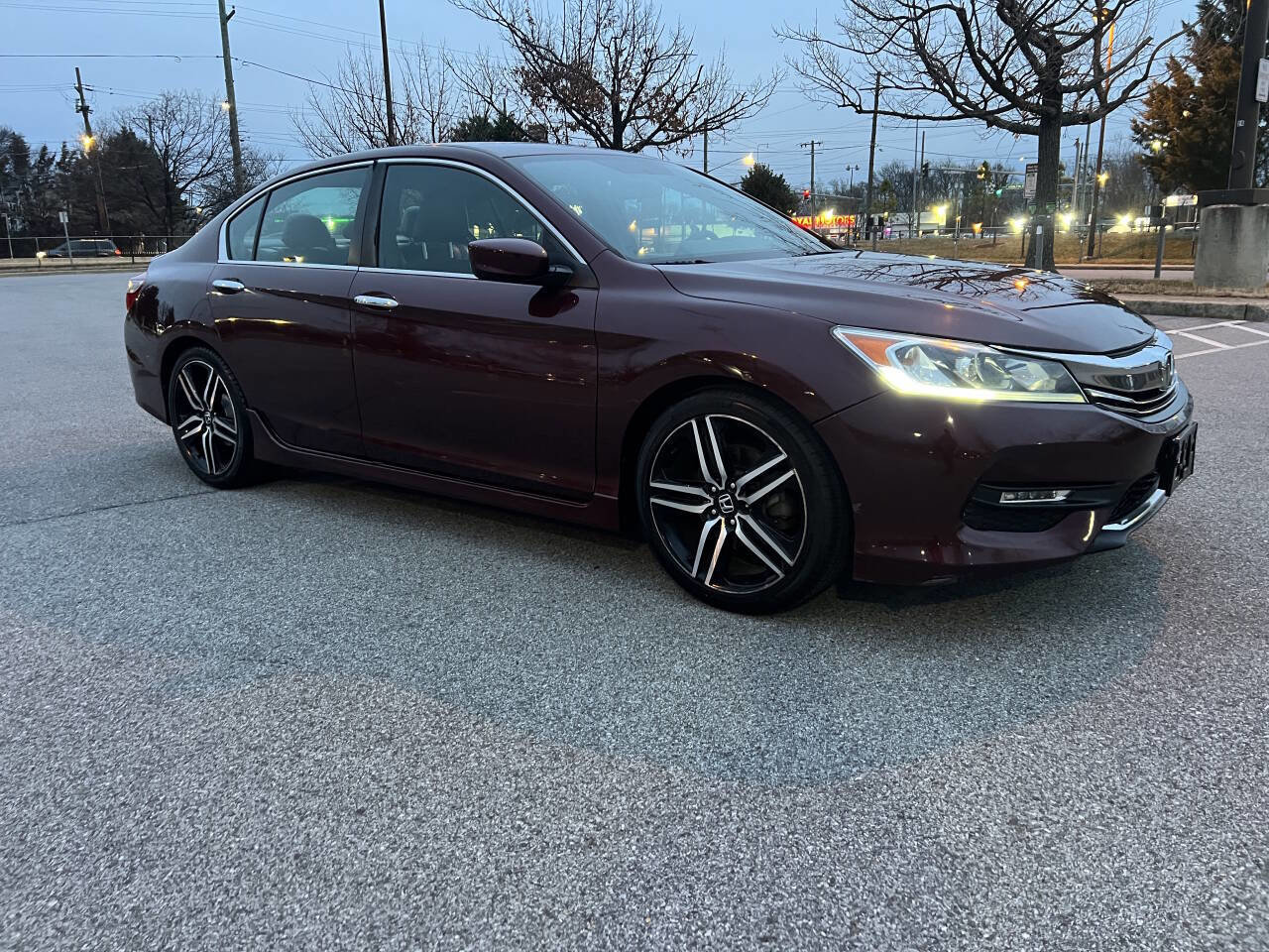 Used 2016 Honda Accord Sport image 3