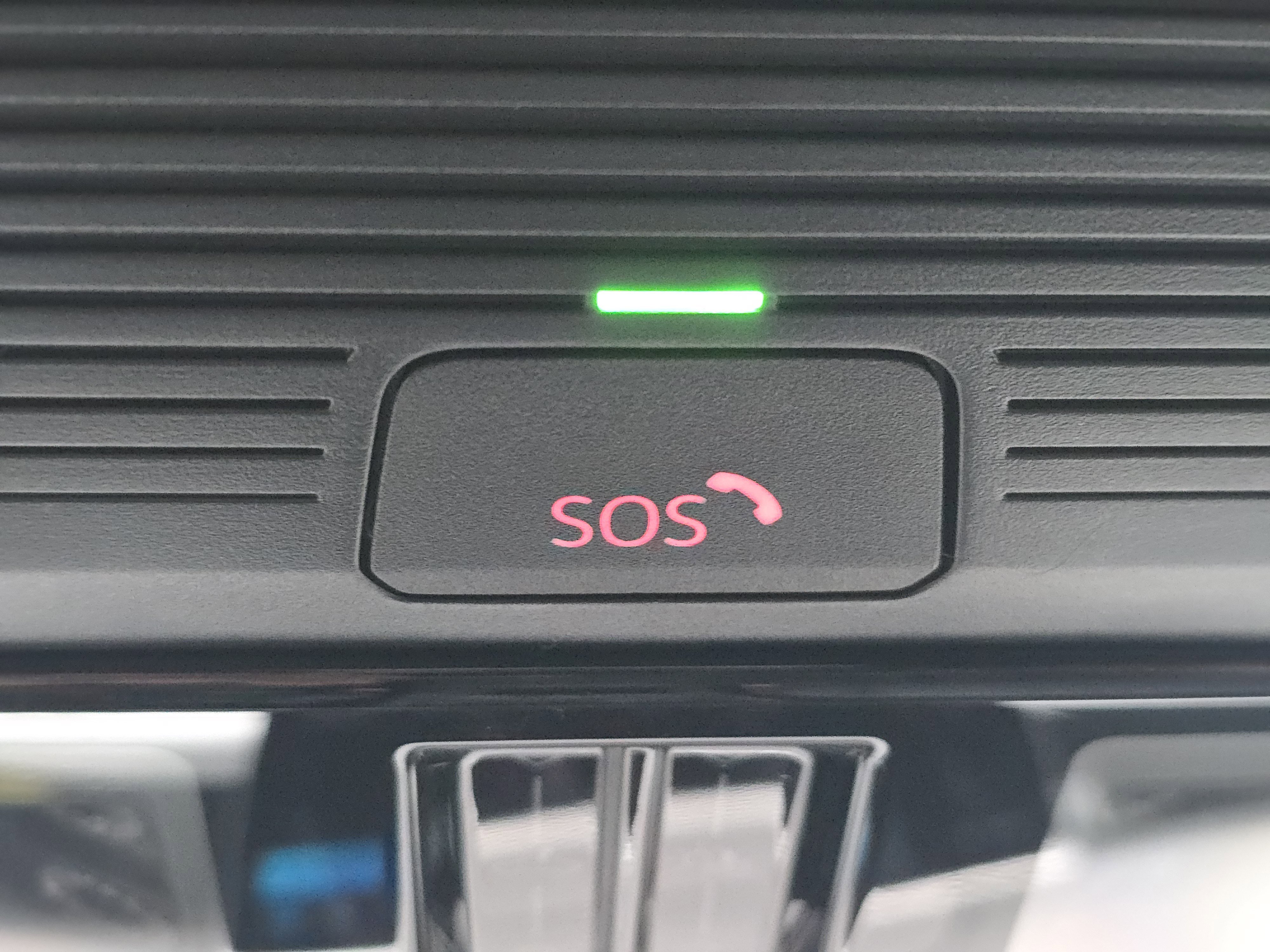 New 2026 Volkswagen Tiguan SE R-Line image 24