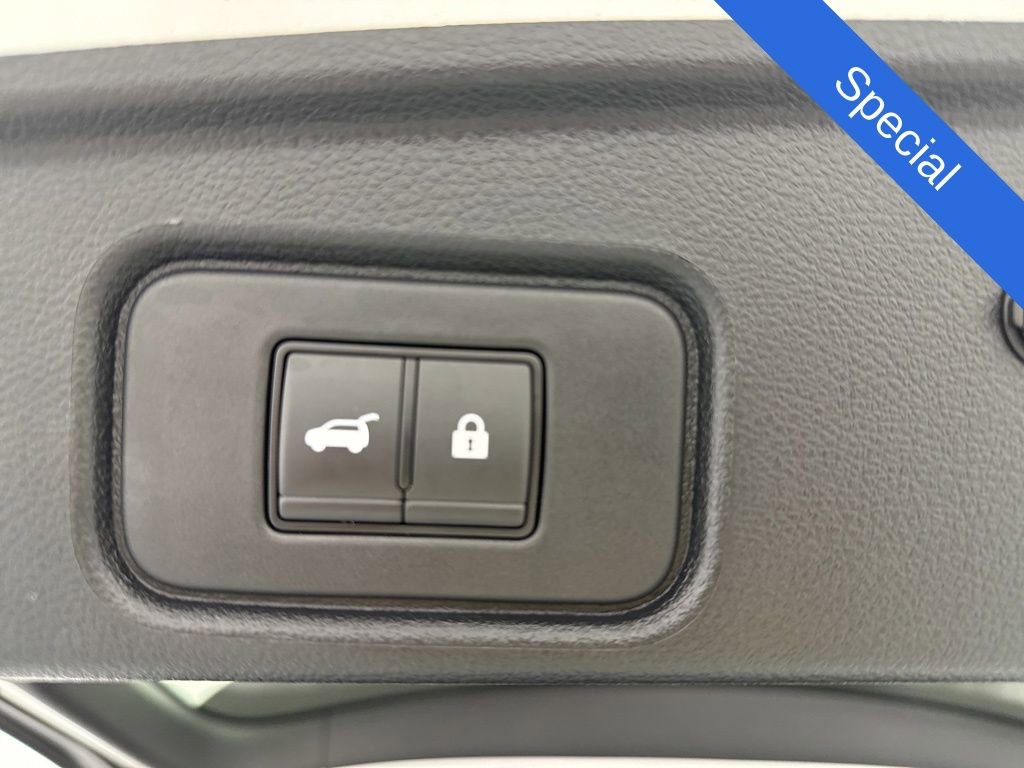 Used 2023 Nissan Pathfinder Platinum AWD/4WD image 12