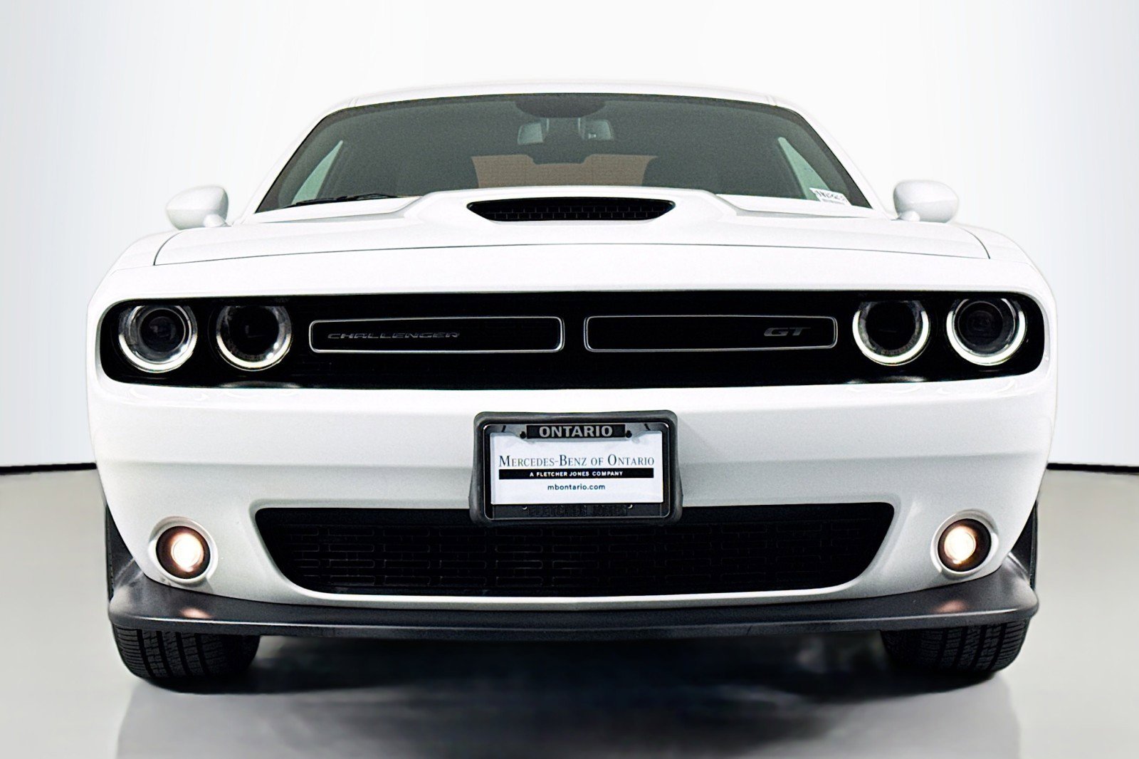 Used 2022 Dodge Challenger GT image 2