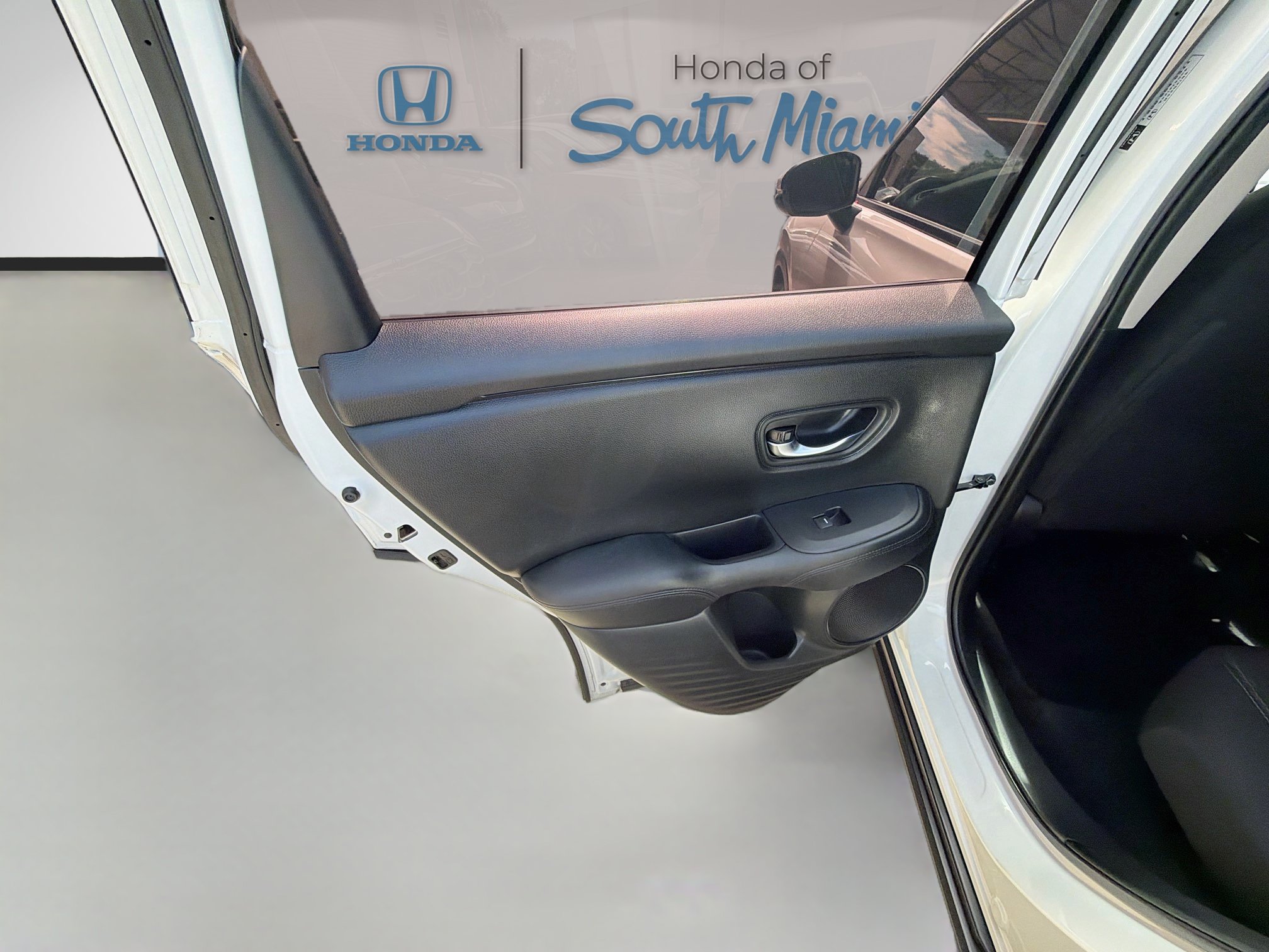 Used 2025 Honda HR-V LX image 24