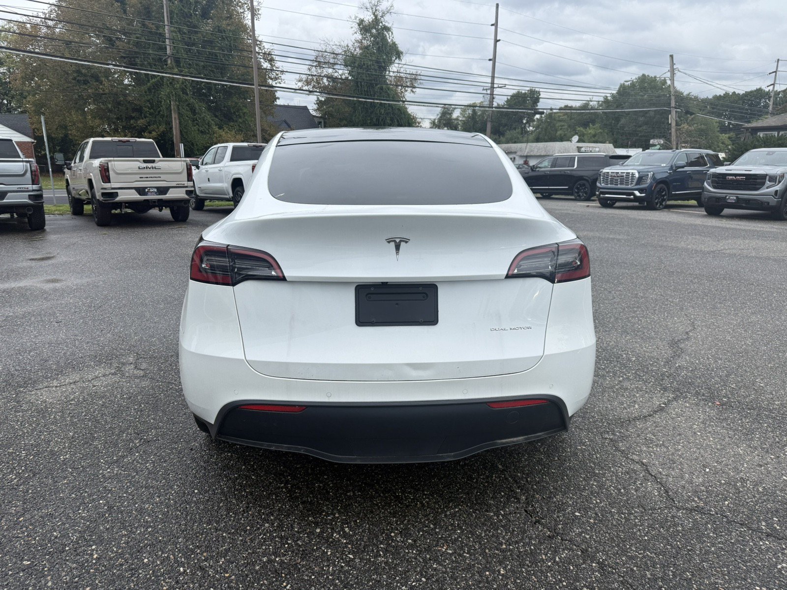 Used 2022 Tesla Model Y Long Range AWD/4WD image 4