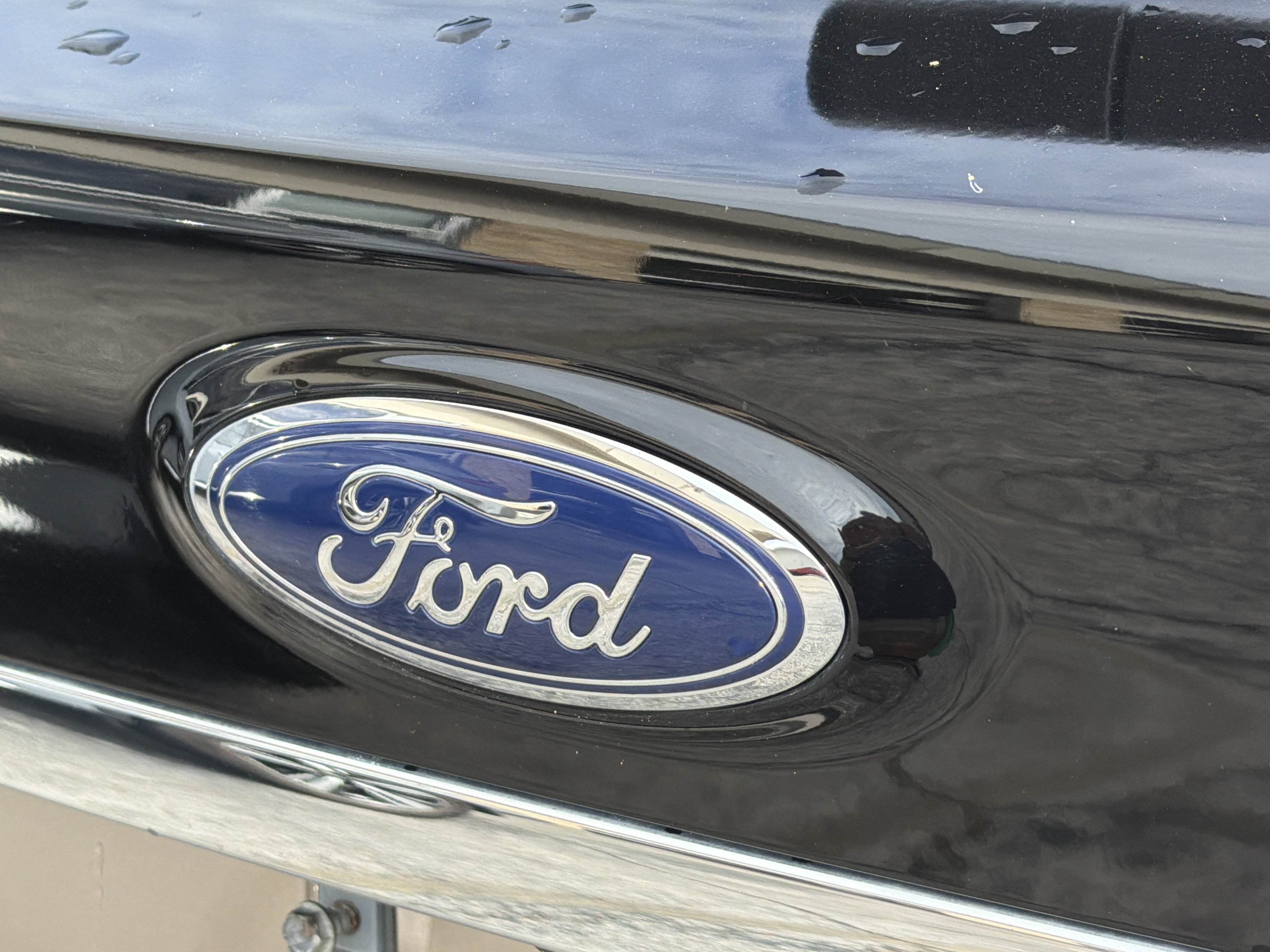 Used 2020 Ford Edge SEL w/ Convenience Package FWD image 14