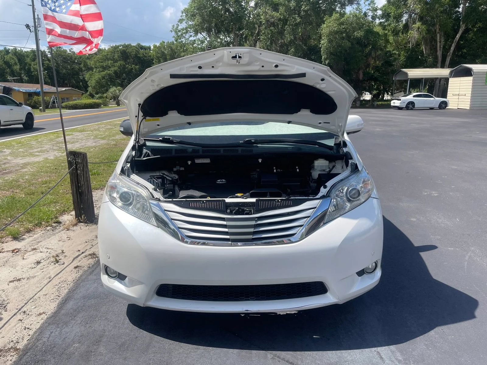 Used 2013 Toyota Sienna Limited w/ Advanced Technology Pkg FWD image 29