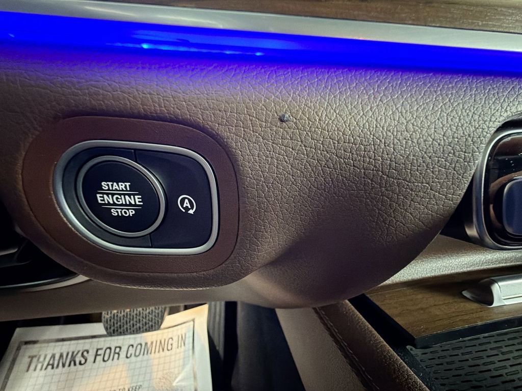 Used 2024 Mercedes-Benz GLS 450 4MATIC image 17