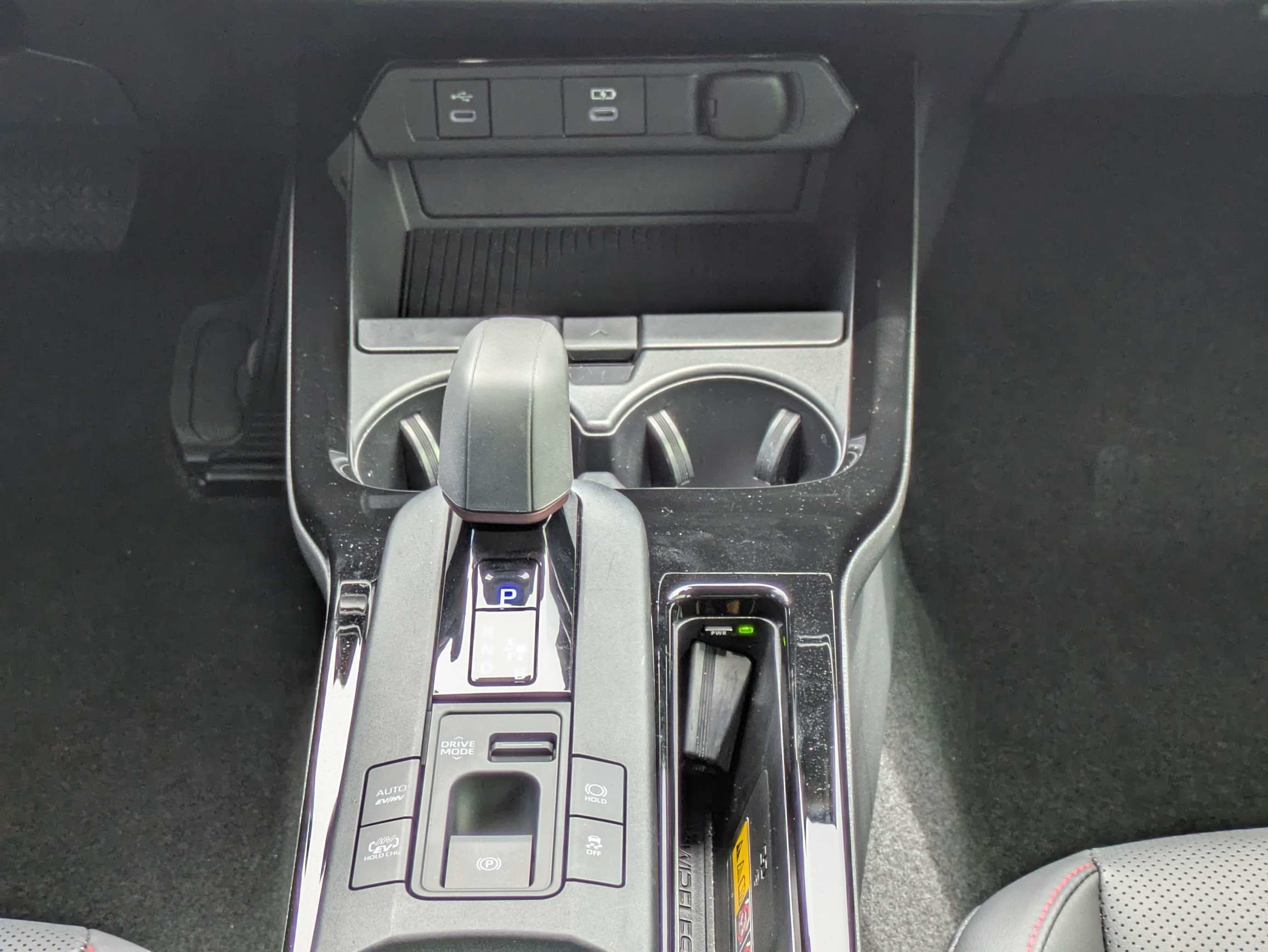 Used 2024 Toyota Prius Prime FWD image 19