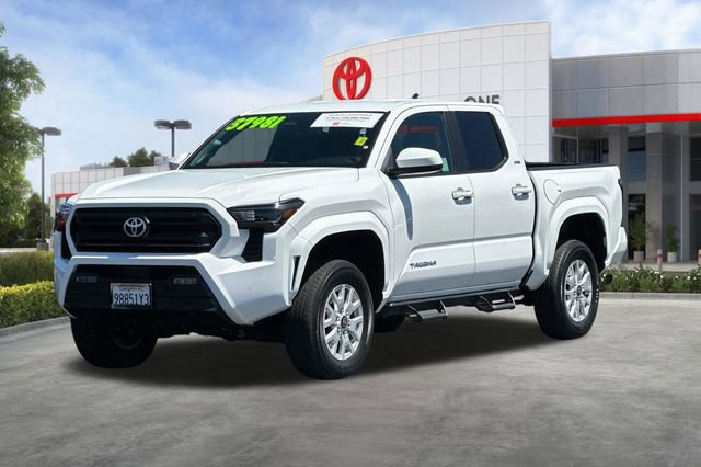 Certified 2024 Toyota Tacoma SR5 w/ SR5 Upgrade Package AWD/4WD image 10