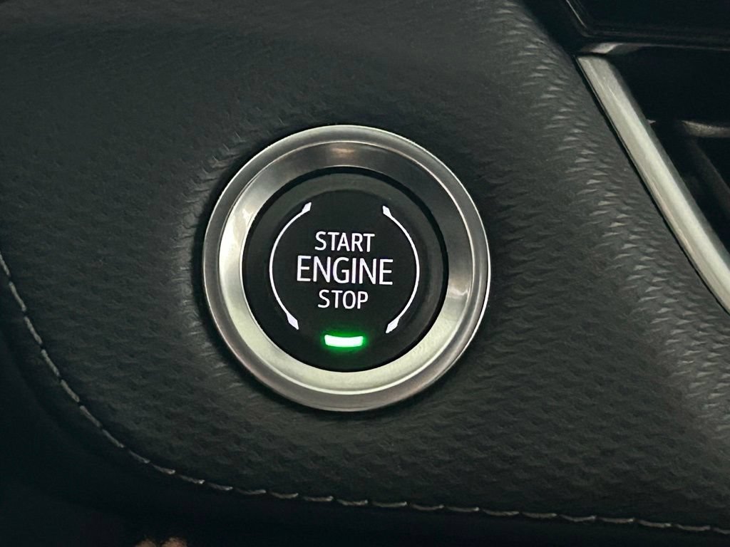 Used 2025 Chevrolet Equinox LT AWD/4WD image 30