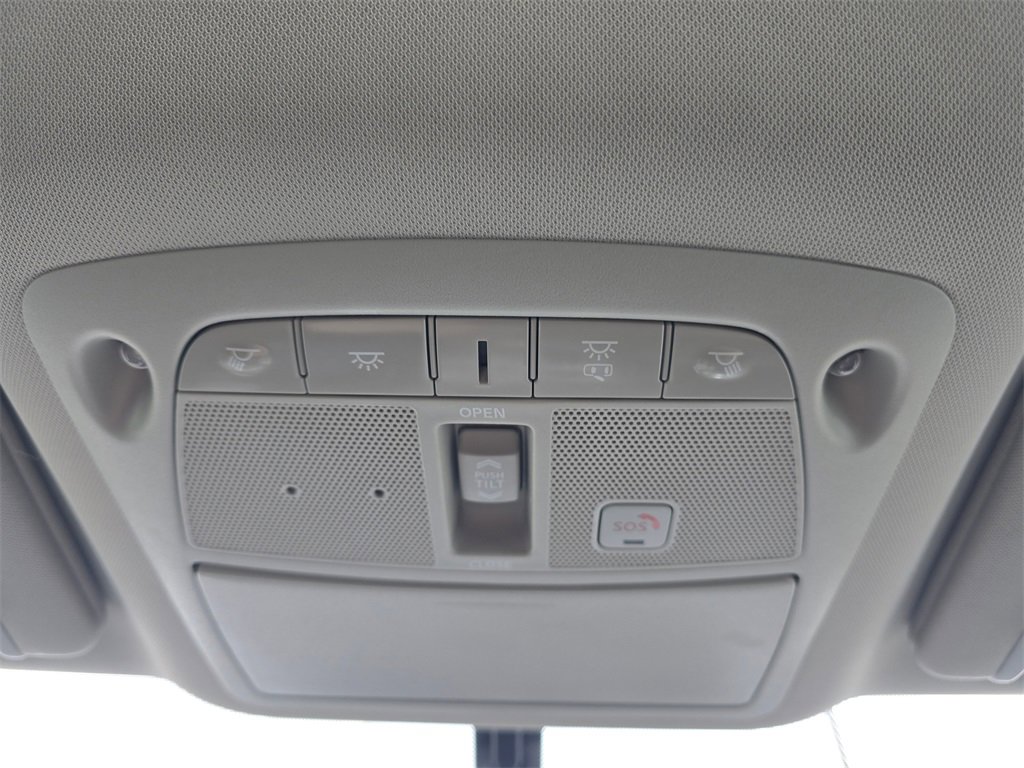 Used 2018 Nissan Murano Platinum image 29