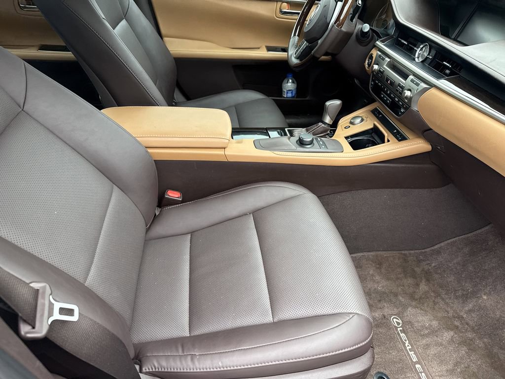 Used 2018 Lexus ES 350 w/ Premier Package image 13
