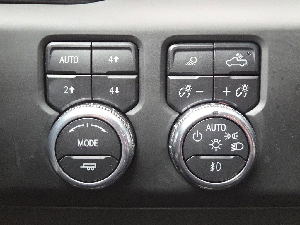 Used 2023 GMC Sierra 1500 AT4 w/ AT4 Preferred Package image 6