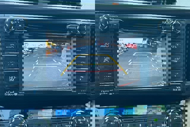 Used 2018 Toyota RAV4 XLE image 22