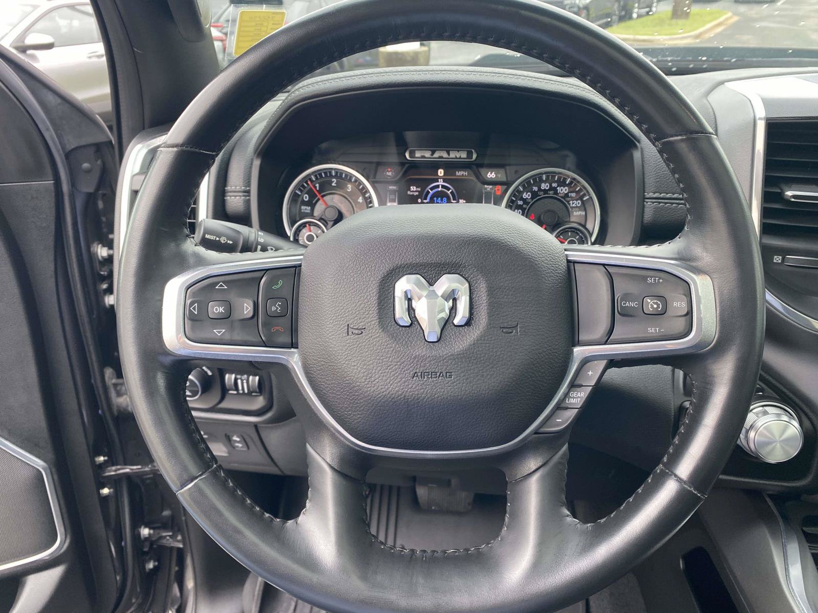Used 2022 RAM 1500 Laramie AWD/4WD image 31