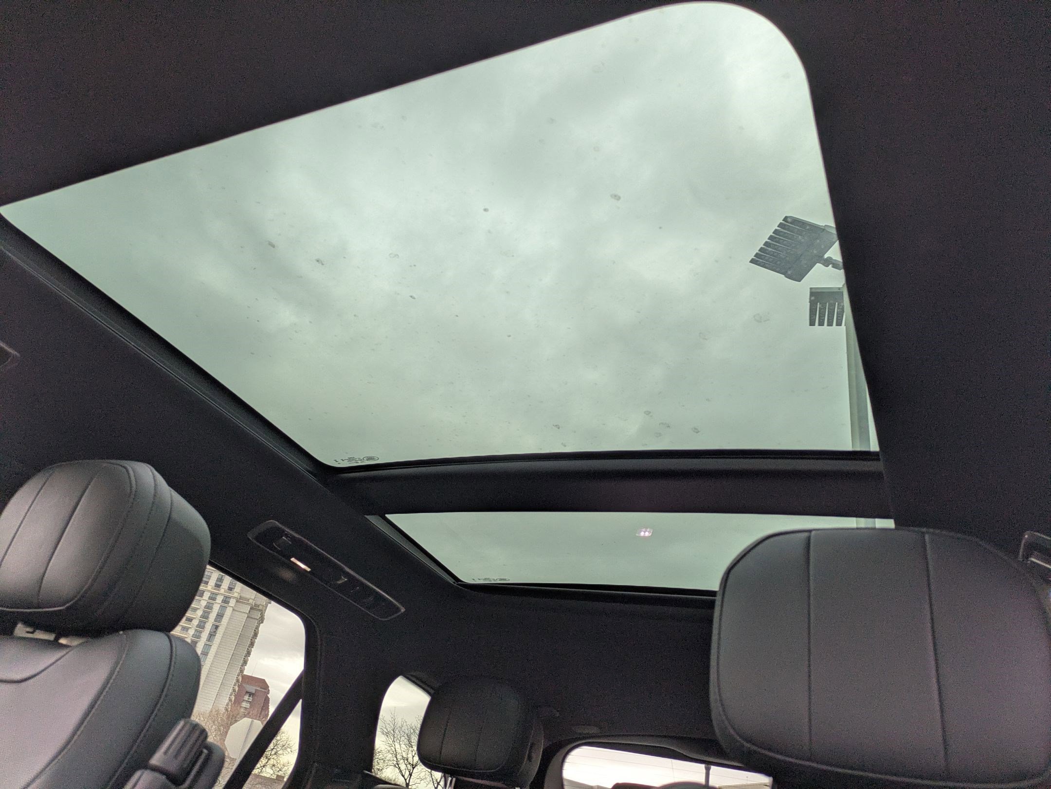 Used 2023 Land Rover Range Rover Sport SE Dynamic image 24