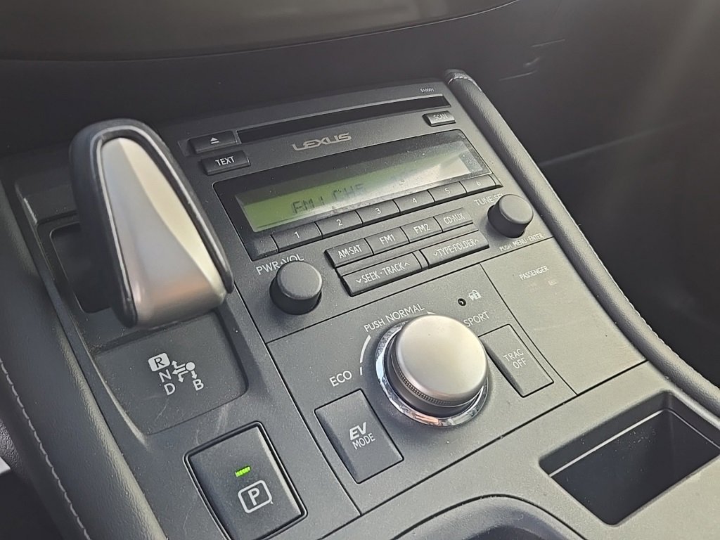 Used 2015 Lexus CT 200h image 14