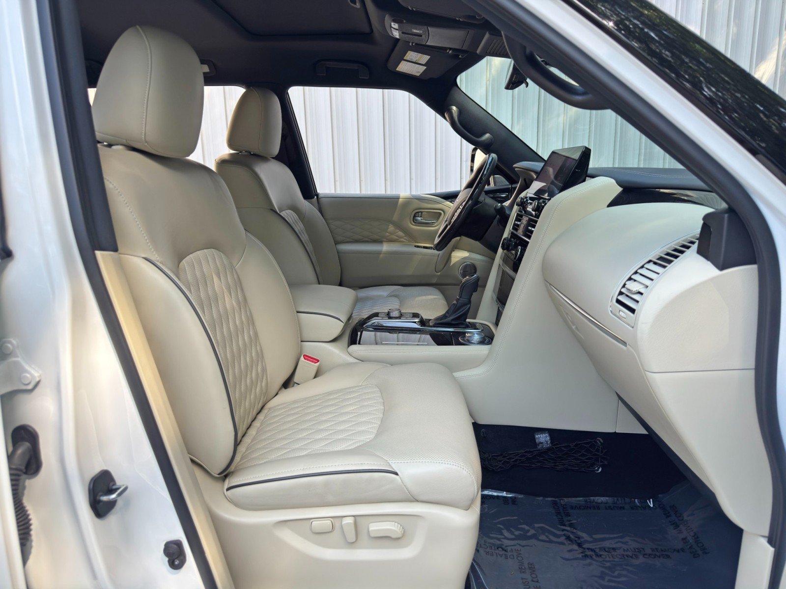 Used 2024 INFINITI QX80 Sensory w/ Cargo Package AWD/4WD image 16