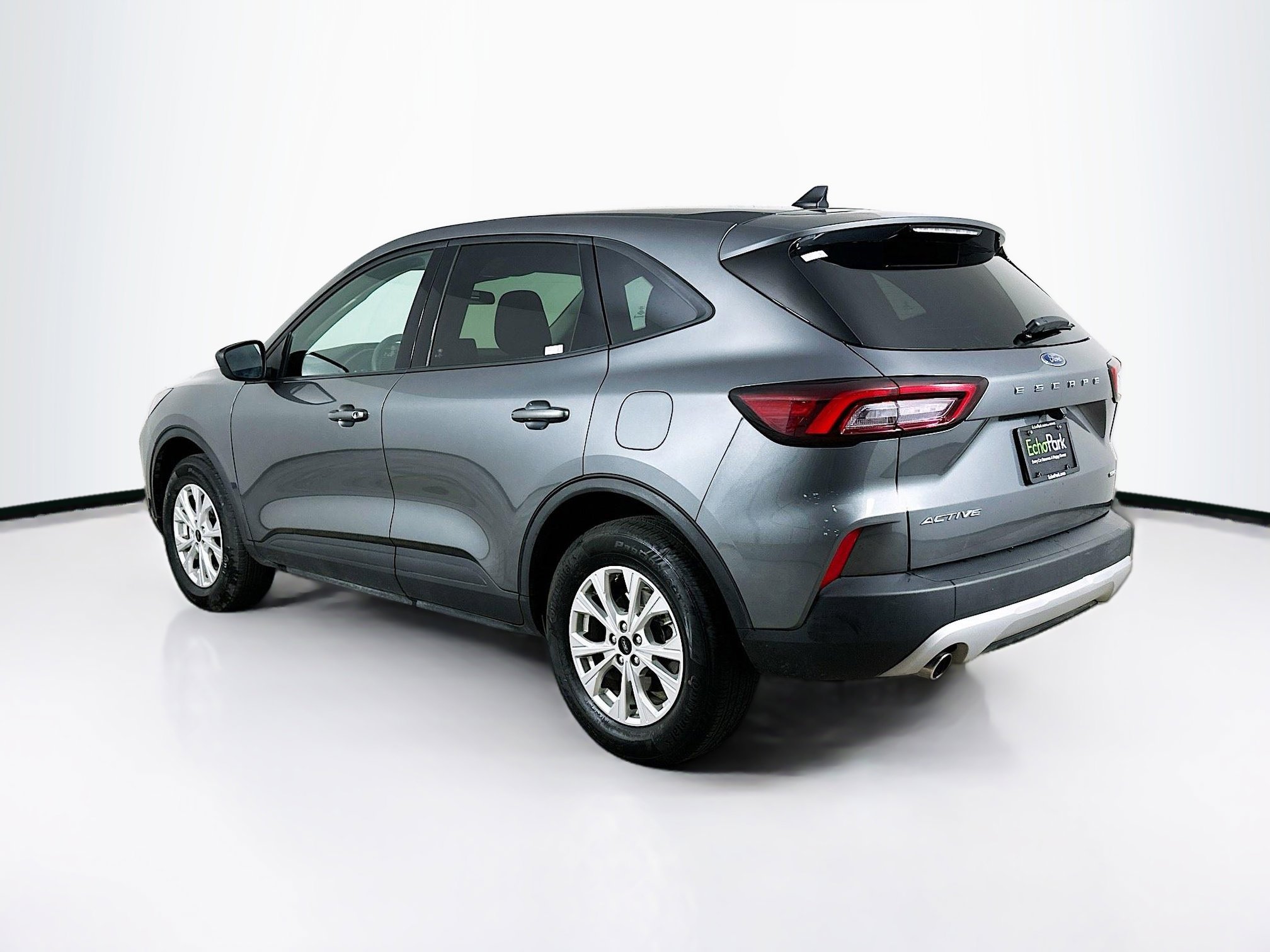 Used 2025 Ford Escape Active AWD/4WD image 5