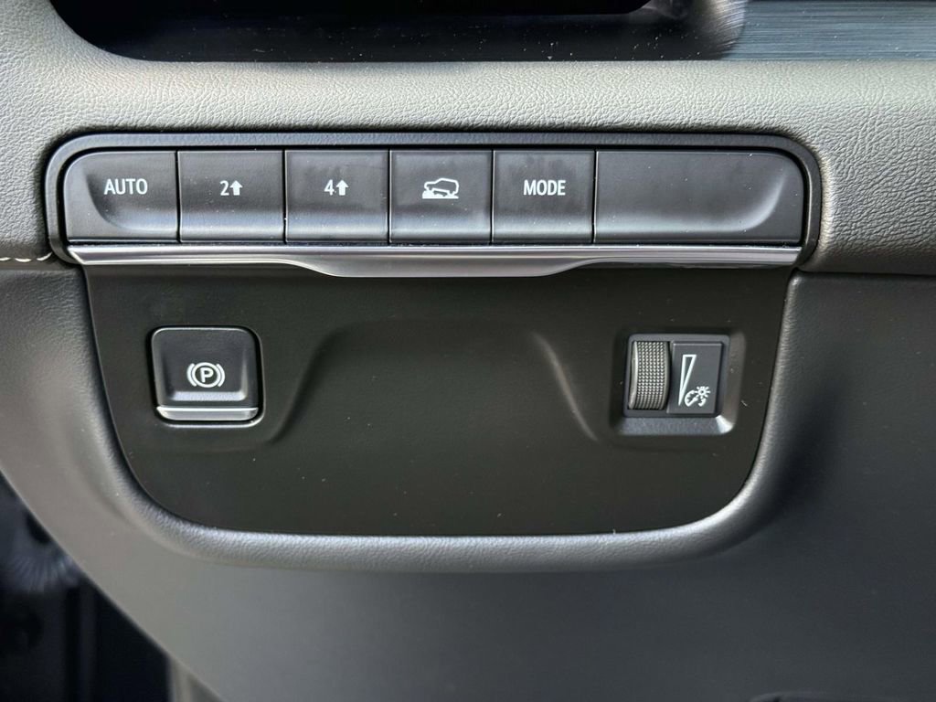 Used 2024 Cadillac Escalade ESV Luxury AWD/4WD image 65