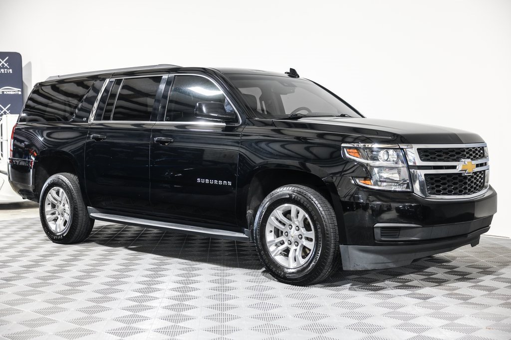 Used 2019 Chevrolet Suburban LT image 4
